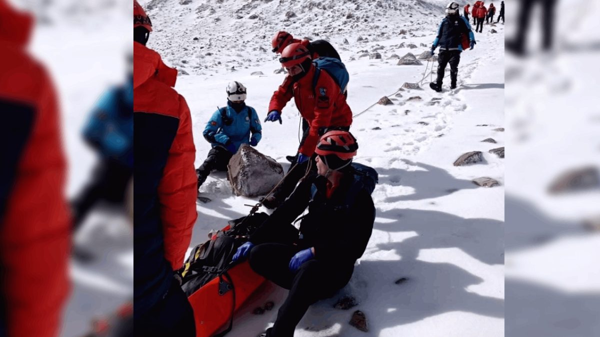 Erciyes'te Tehlikeli Tırmanış: Dağcı Kayalıklardan Düşerek Can Verdi
