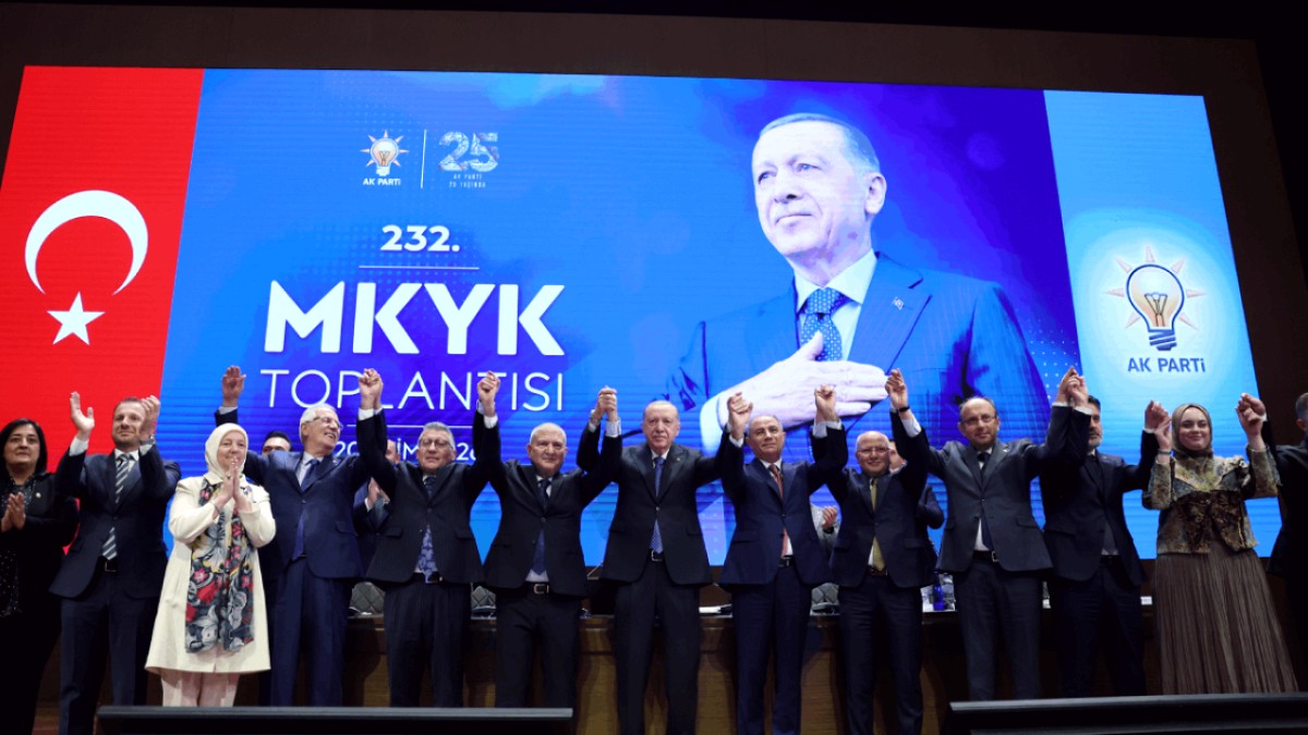 Siyasi Transfer Hareketliliği: Bir Milletvekili Daha AKP'ye Katıldı