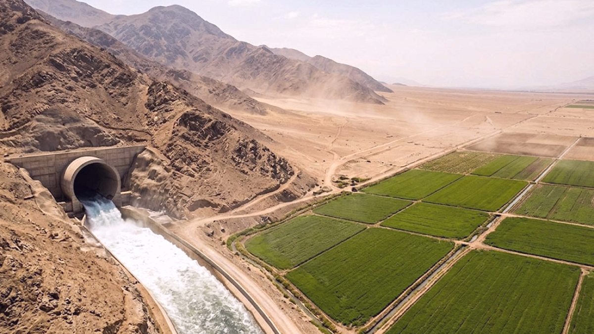 Peru'da Dağ Delen Dev Tünel: Çölü Nehre Kavuşturdu