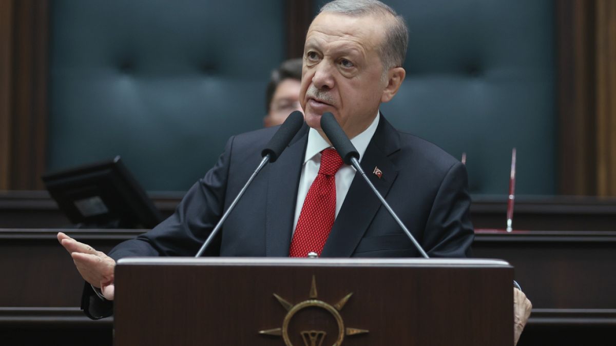 Erdoğan'dan 'fon krizi' ve muhalefete sert eleştiriler