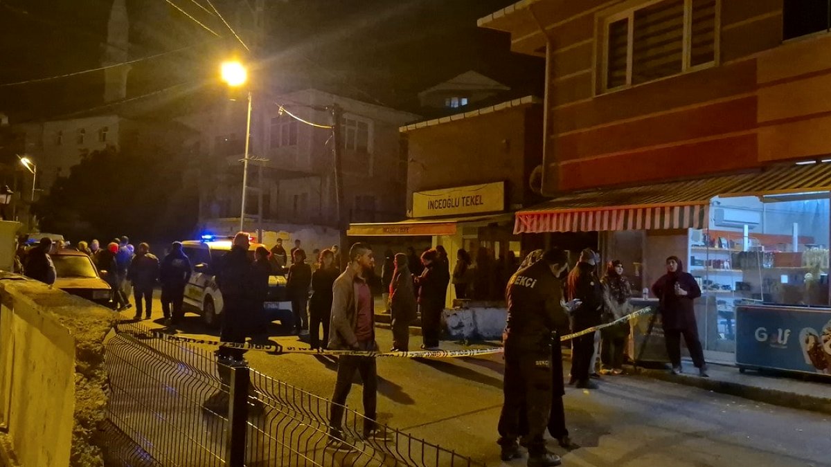Zonguldak'ta Boşanma Aşamasındaki Eş ve Müdahale Eden Kişi Silahla Vuruldu