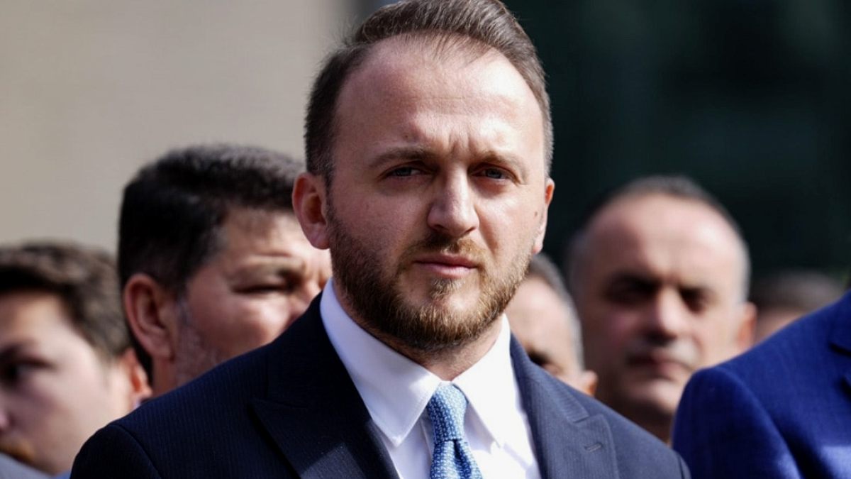 Üsküdar'da Başkanvekilliği Seçimi ve İhale İddiaları Gündemde