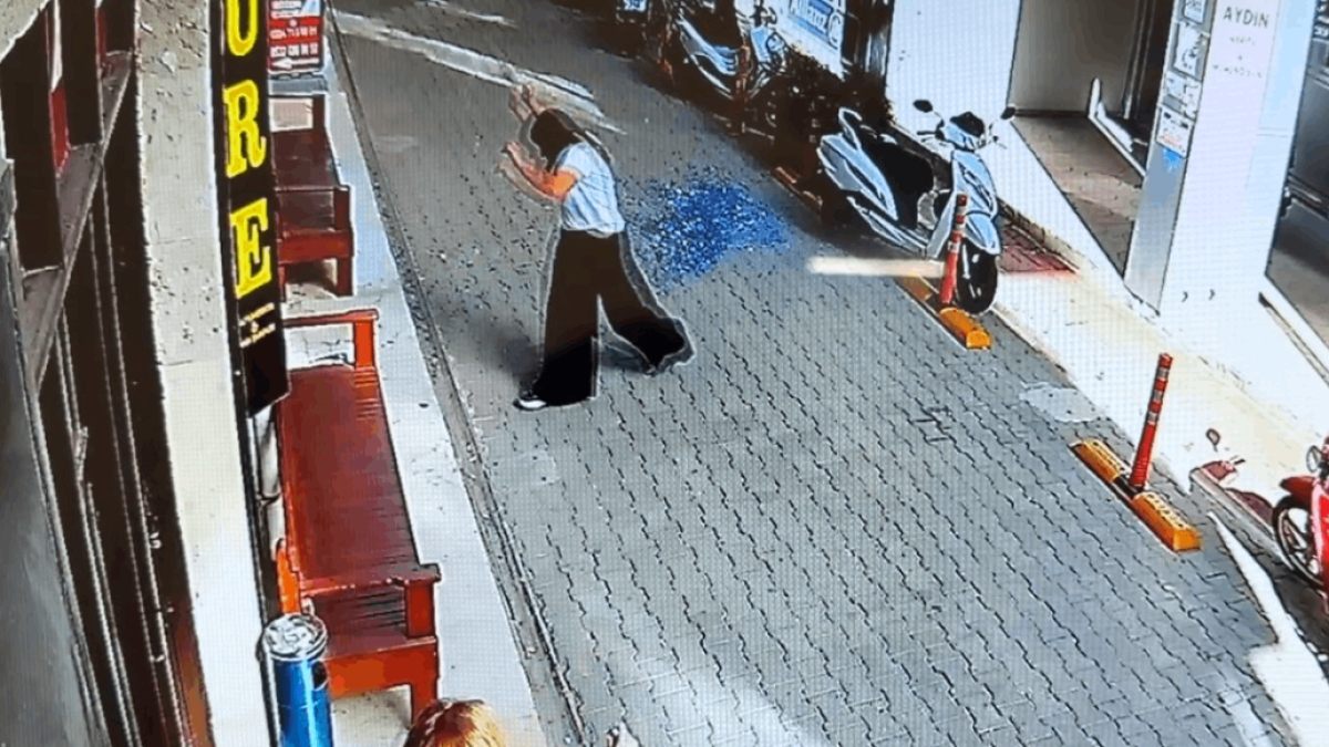 Mersin'de İş Hanından Kopan Cam Kadının Yanına Düştü: Ucuz Kurtuluş
