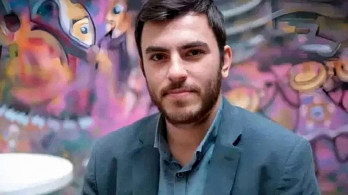 Gazeteci İsmail Arı'dan Tutuklu Bulunduğu Cezaevinden Çarpıcı Mesajlar