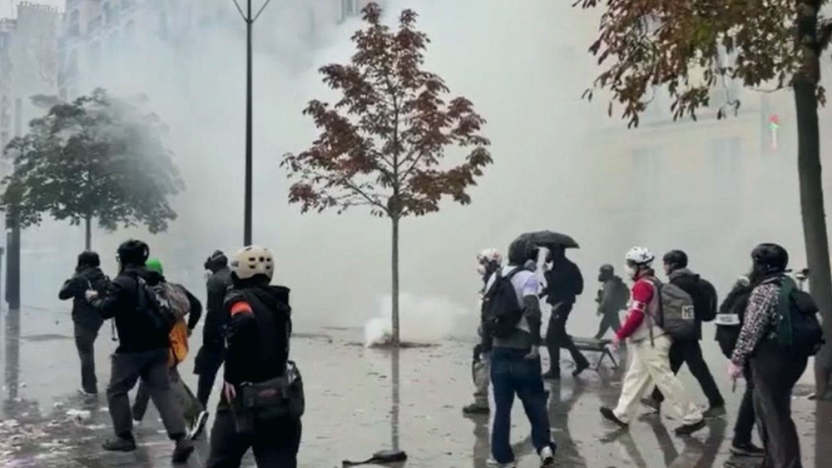 Fransa ve İtalya'da Büyük Protestolar: Yüz Binler Sokaklarda