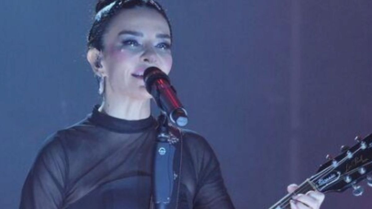 Fatma Turgut'un Diyarbakır Konserinde Yaşananlar Seyirciyi Şaşırttı: Sahneye Üç Kez Ara Verdi