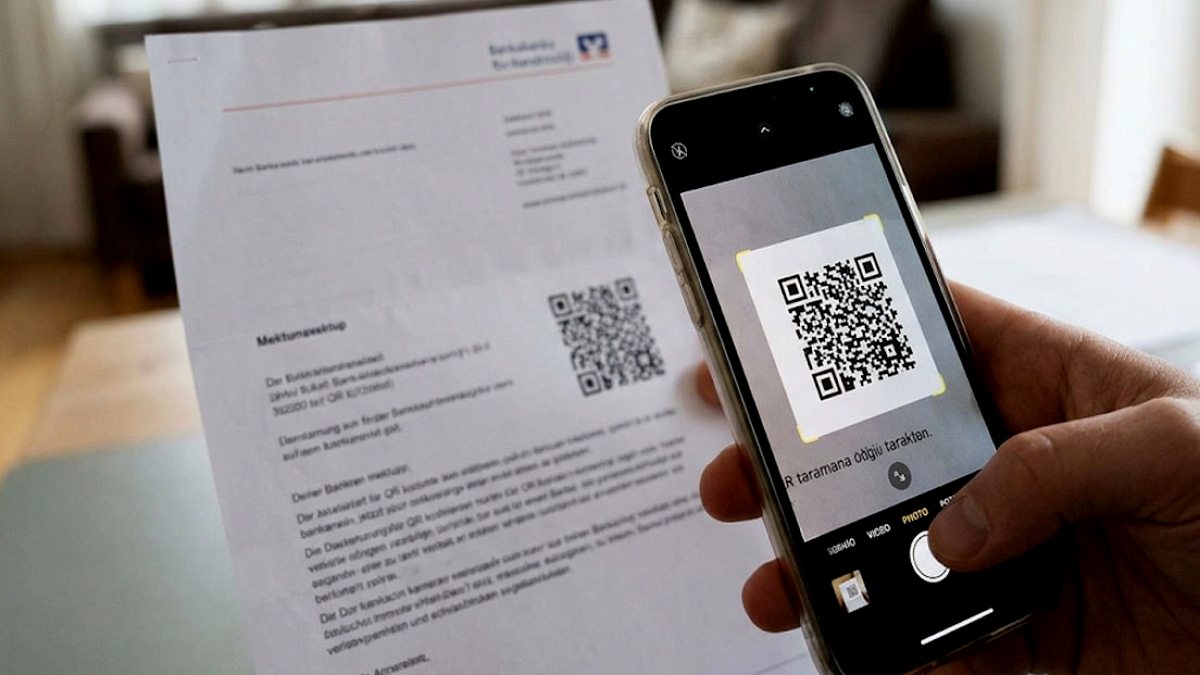 Sahte Mektuplar ve QR Kod Tuzağı: İki Kişi Cüzdanını Boşalttı