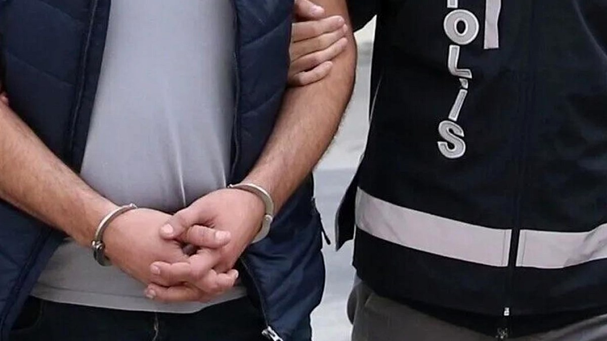 İstanbul'da Eylem Hazırlığındaki 12 IŞİD Şüphelisi Yakalandı