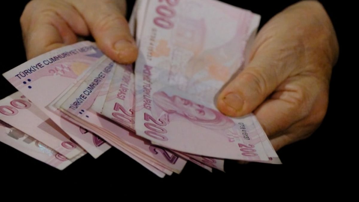 Emeklilere 2027'de Enflasyon Üzeri Zam Sinyali: Seçim Öncesi Ekonomik Hamle mi?
