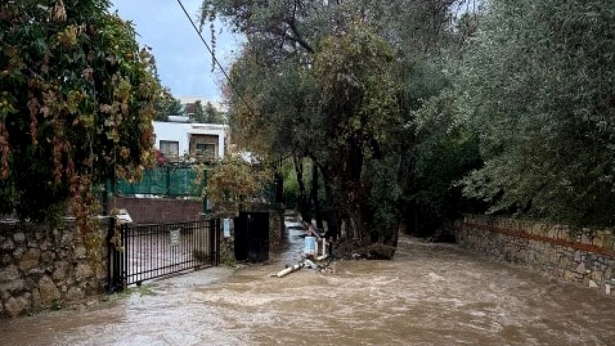 Bodrum'da Şiddetli Yağış: Hamile Kadın Sel Sularından Kurtarıldı