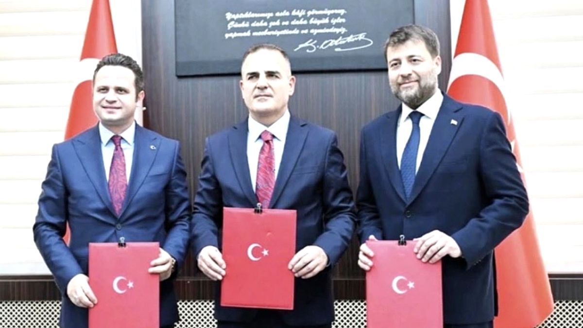 Muğla Valisi Hakkındaki Fon İddiaları Siyasette Gerginlik Yarattı