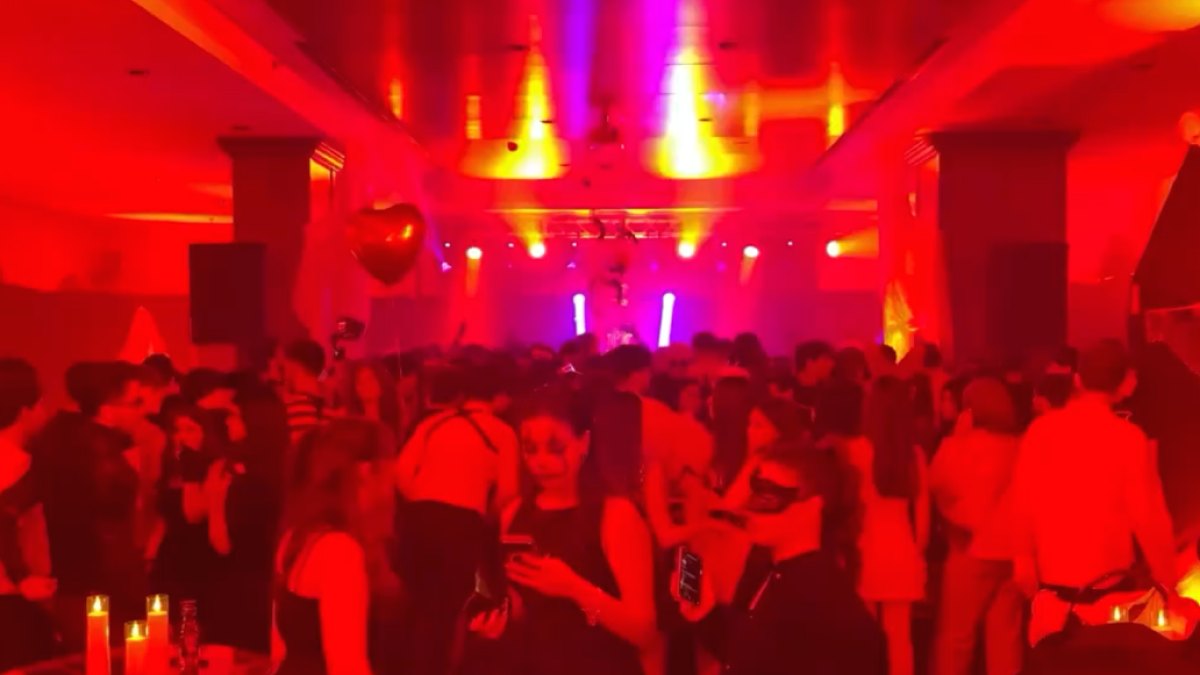 Suriye'de Cadılar Bayramı Kutlaması Sosyal Medyada Tartışma Yarattı