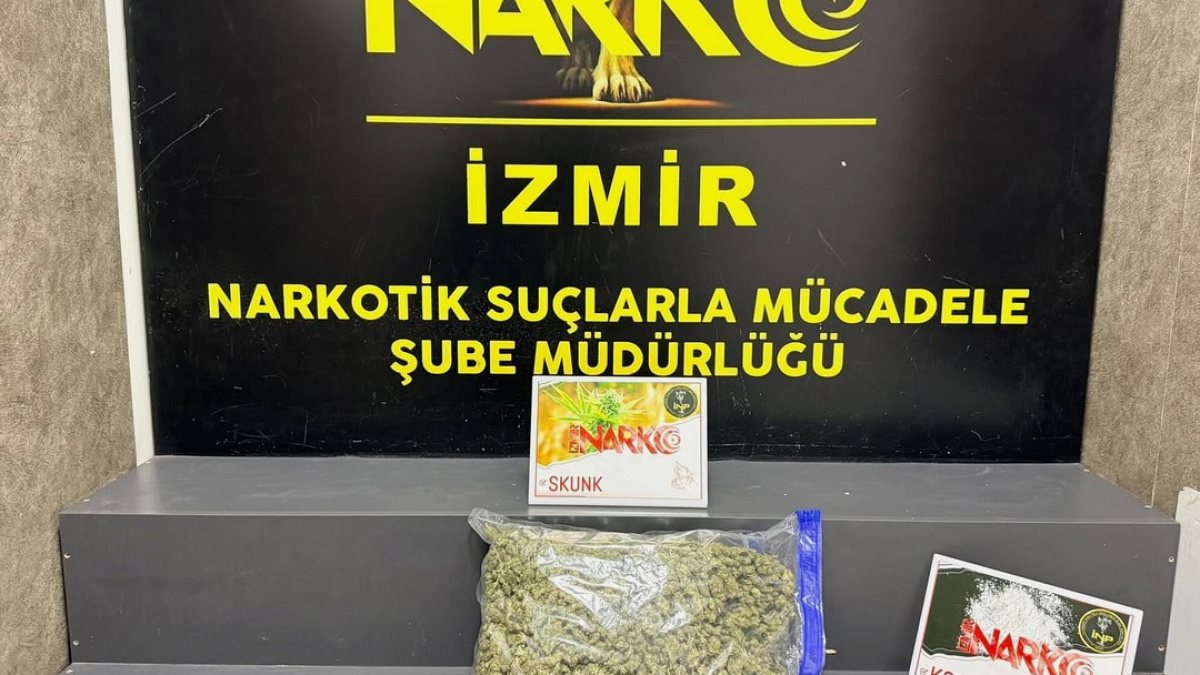 İzmir'de Narkotik Operasyonu: Uyuşturucu Ticaretine Darbe Vuruldu