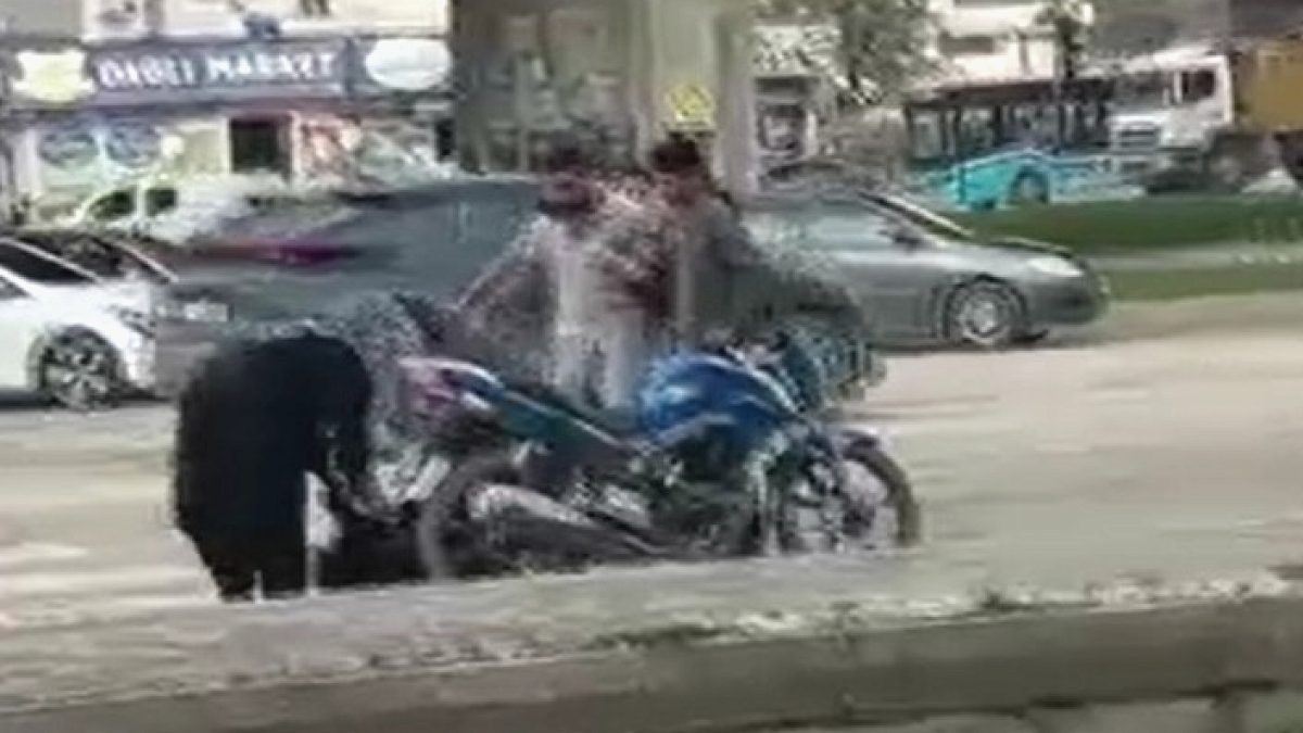 Trafikte Sopalı Kavga: Sürücülere Ağır Cezalar Kesildi